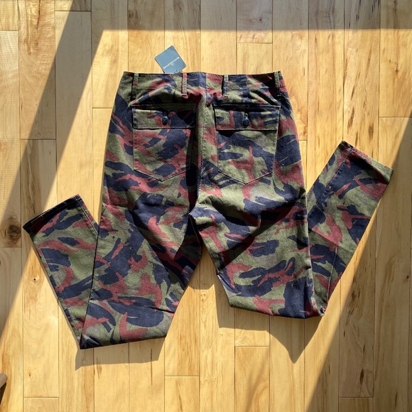 NWT Signature Slim Utility Pants - Picture 10 of 10